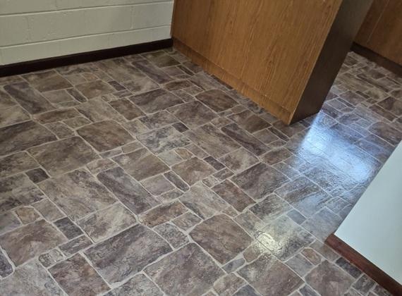 End of lease cleaning results in Frankston - a shining kitchen floor