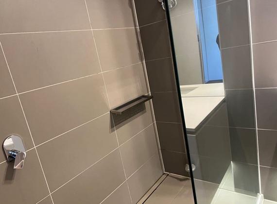 End of lease cleaning Richmond - a spotless bathroom