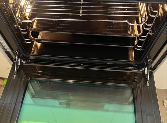 End of lease cleaning Richmond - Oven results