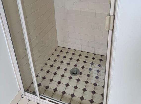 End of lease cleaning Sydney in July 2026 - shower screen after